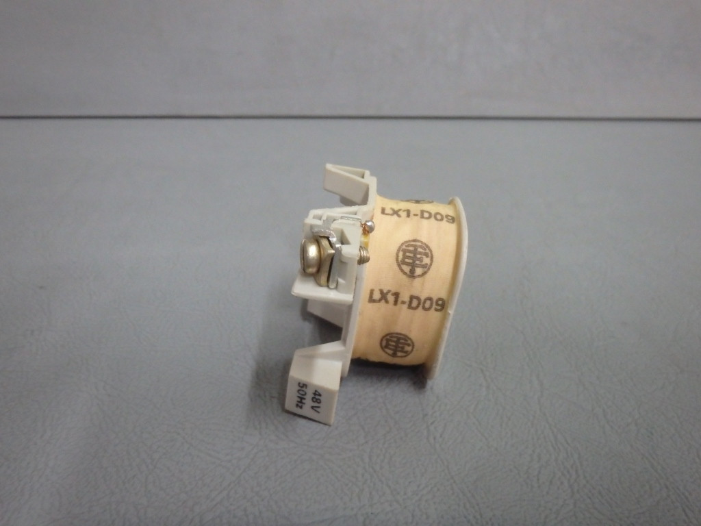 TÉLÉMÉCANIQUE  LX1-D0948V