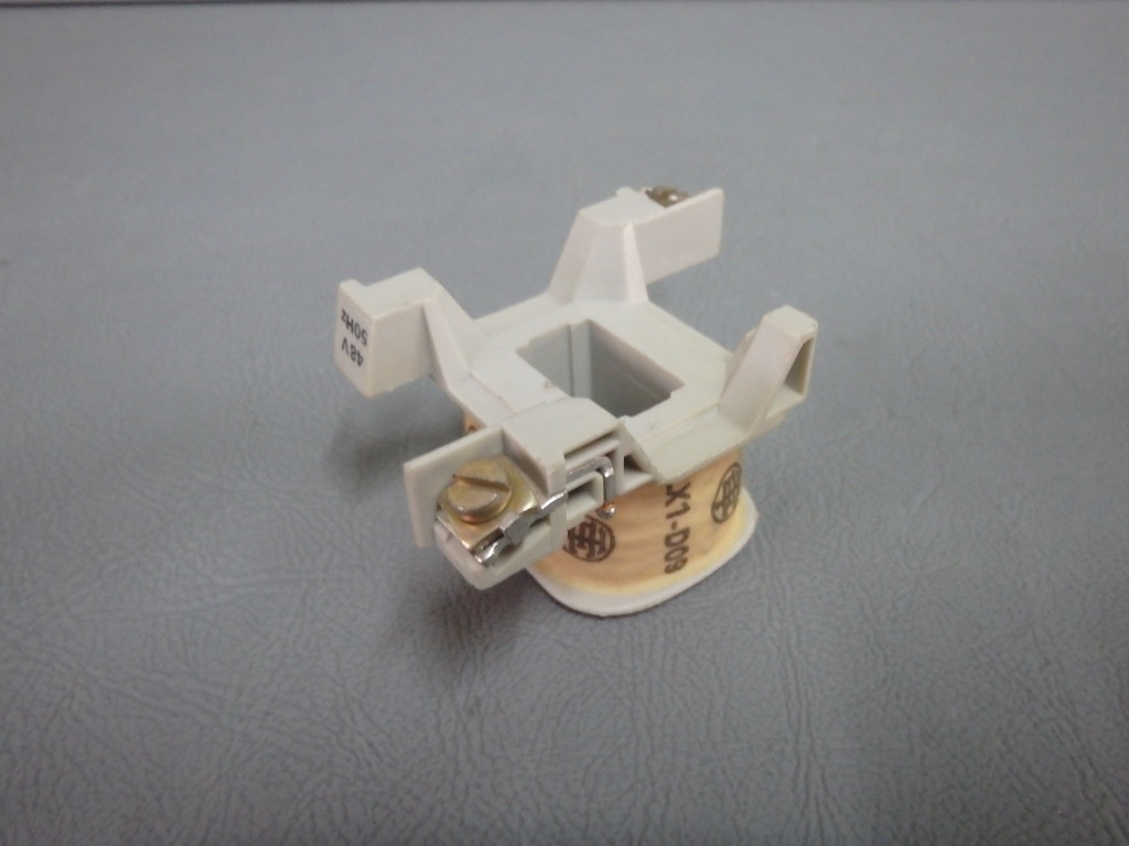 TÉLÉMÉCANIQUE  LX1-D0948V