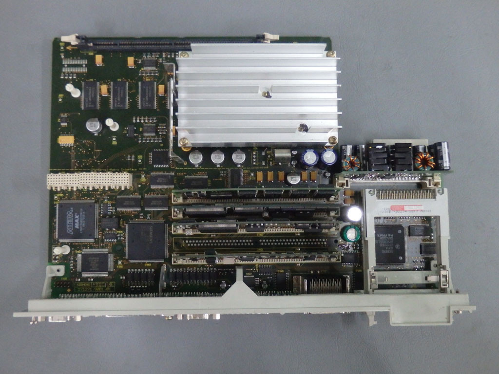 SIEMENS 6FC5357-0BB33-0AE1