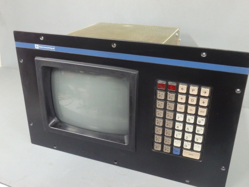 TÉLÉMÉCANIQUE  XBT-VM824370TR