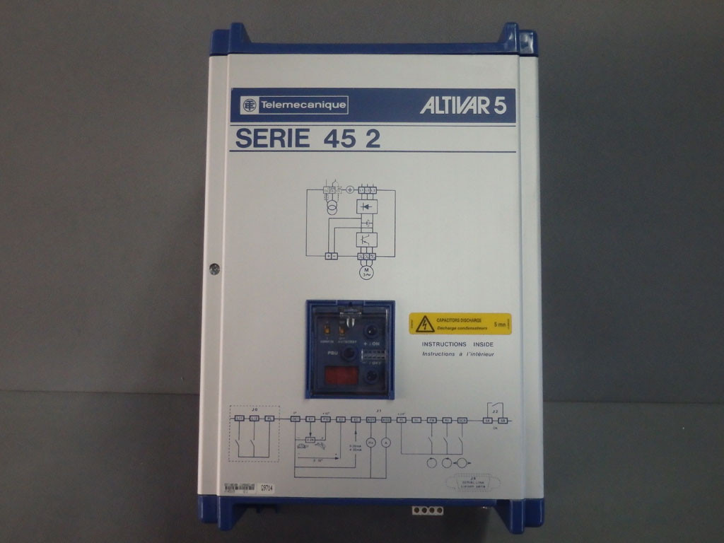 TÉLÉMÉCANIQUE  ATV452U15