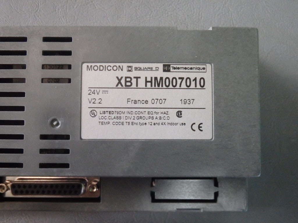 TÉLÉMÉCANIQUE  XBT-HM007010