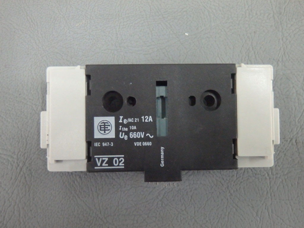 TÉLÉMÉCANIQUE  044885