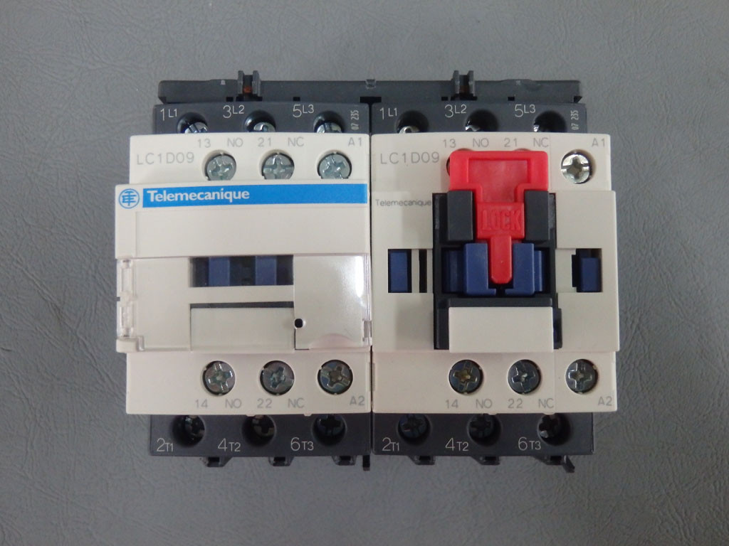 TÉLÉMÉCANIQUE  LC2D09B7