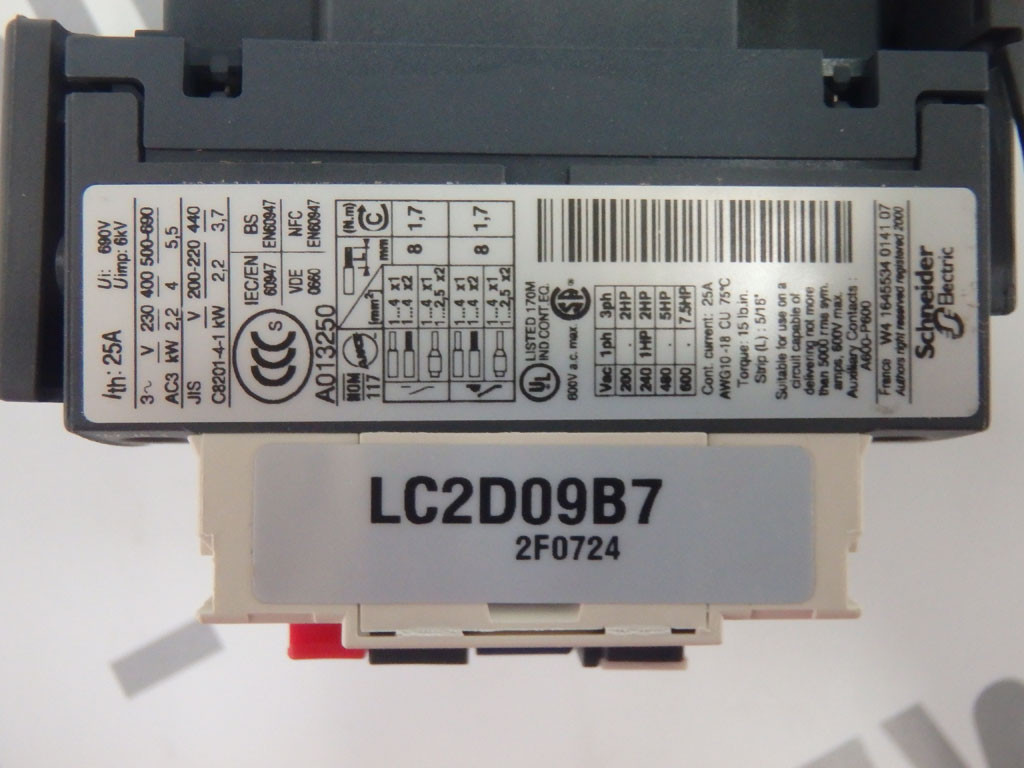 TÉLÉMÉCANIQUE  LC2D09B7