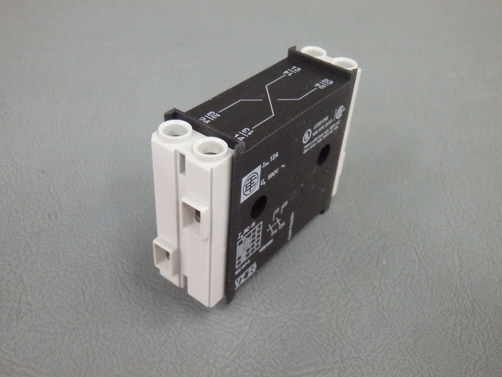 TÉLÉMÉCANIQUE  VZ20