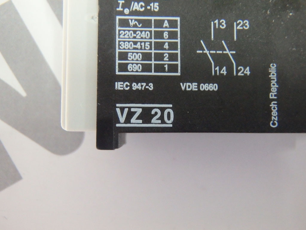 TÉLÉMÉCANIQUE  VZ20