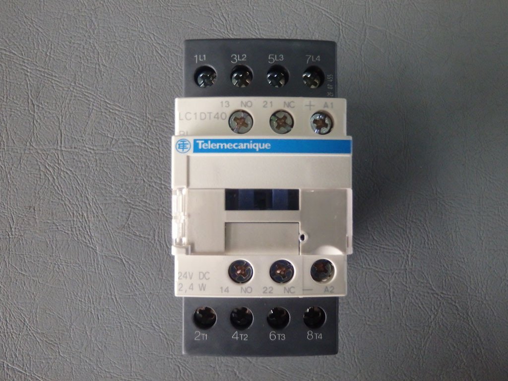 TÉLÉMÉCANIQUE  LC1DT40BL