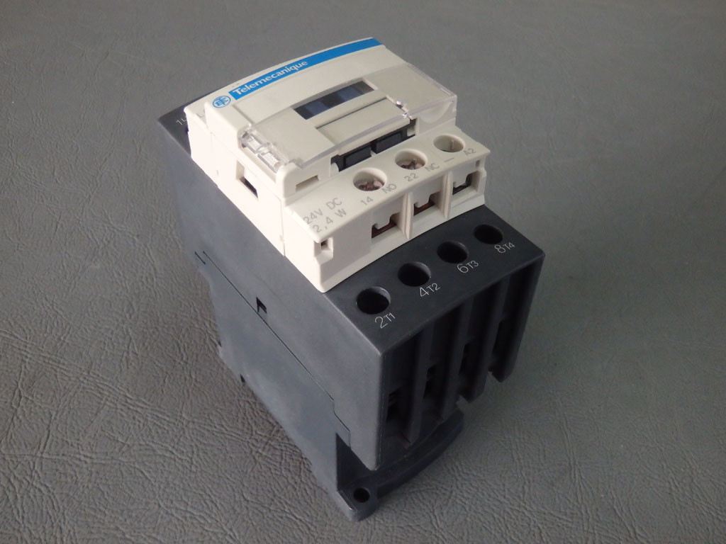 TÉLÉMÉCANIQUE  LC1DT40BL