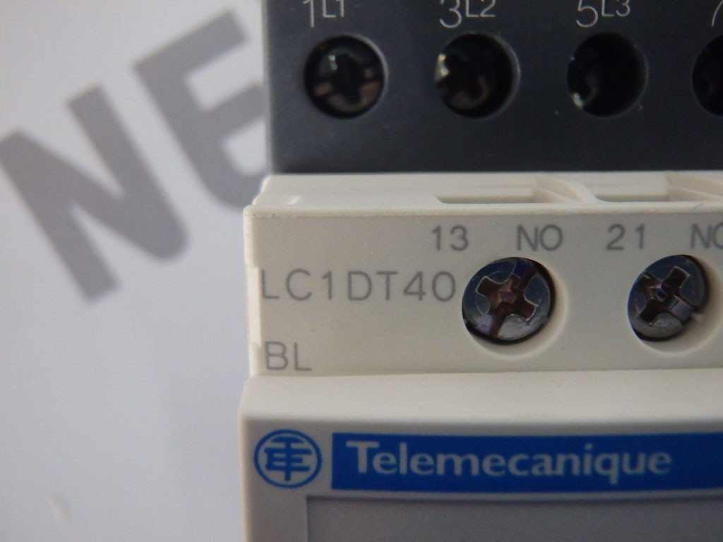 TÉLÉMÉCANIQUE  LC1DT40BL