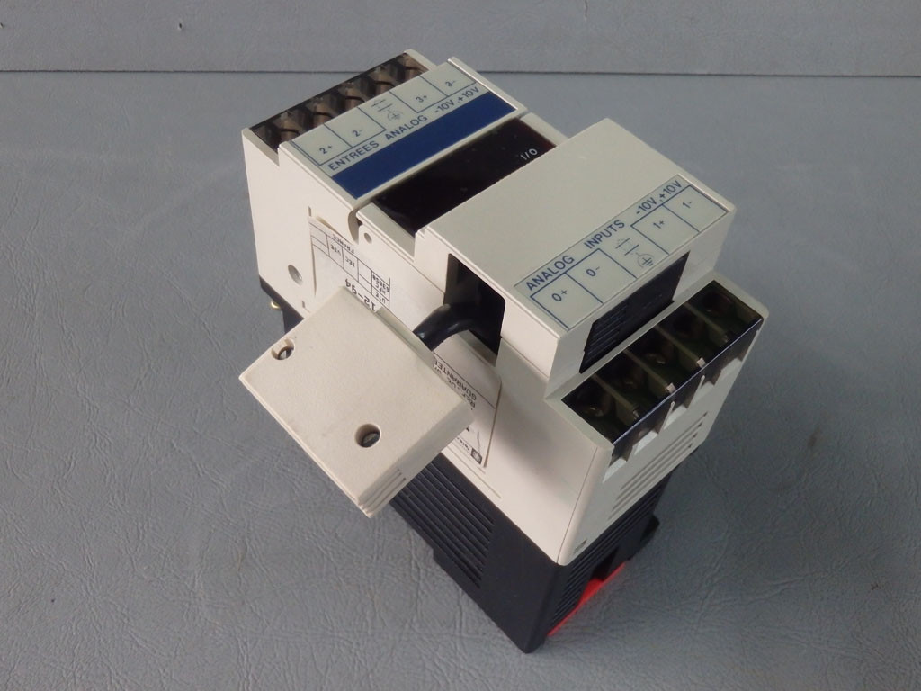 TÉLÉMÉCANIQUE  TSXAEG4110