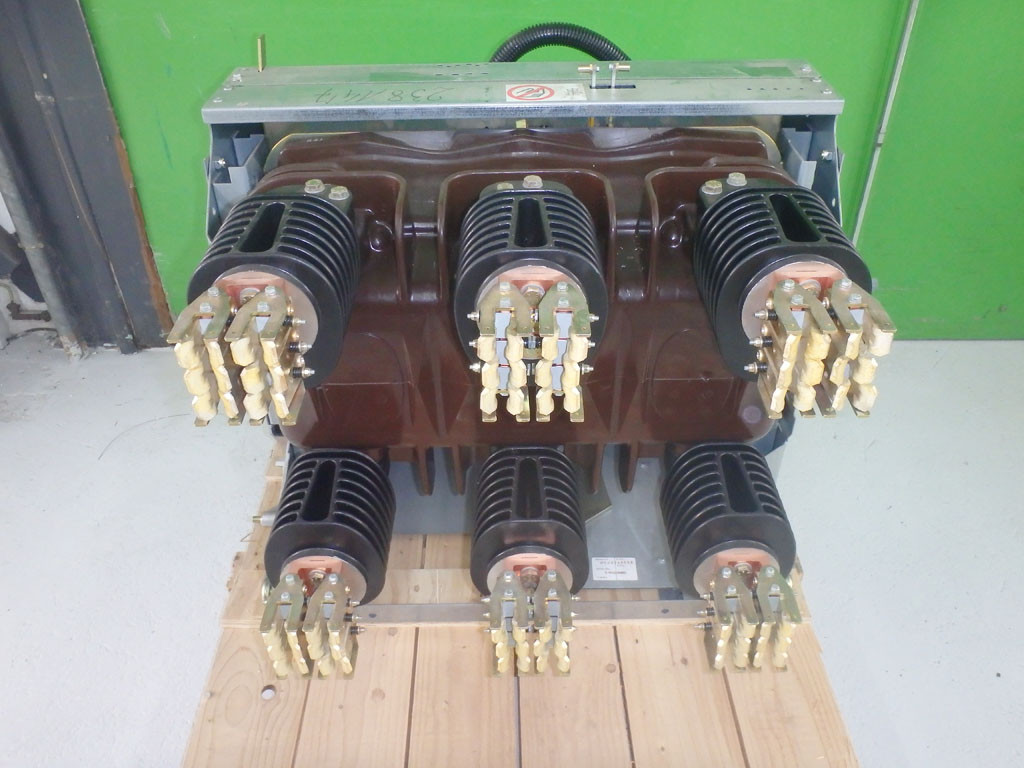 MERLIN GERIN LF33150A