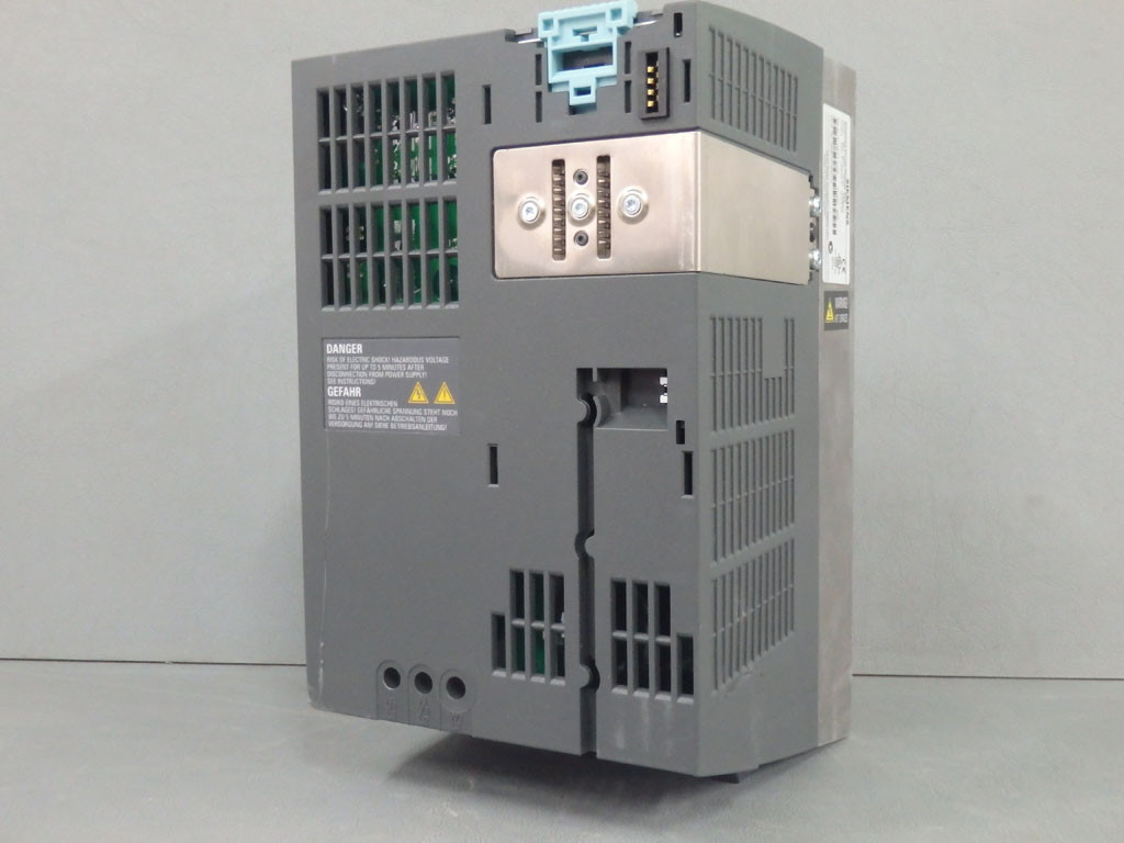 SIEMENS 6SL3210-1SE17-7UA0