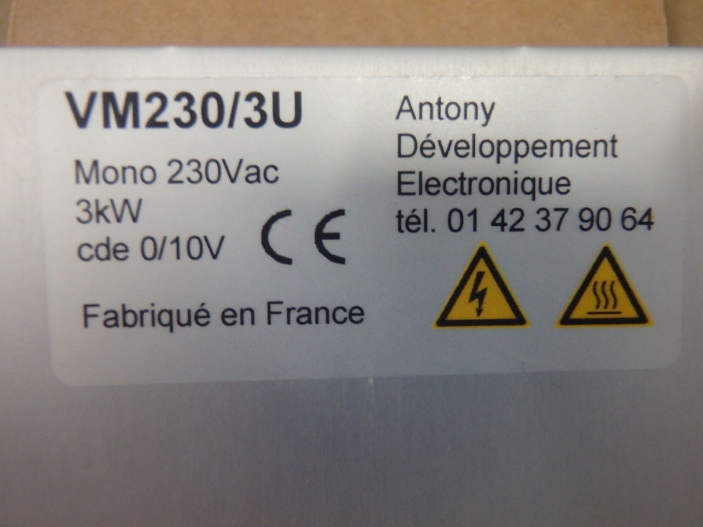 JOHNSON CONTROLS VM230/3U