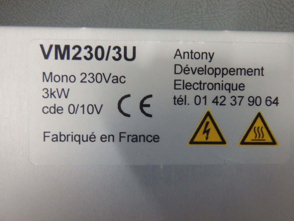 JOHNSON CONTROLS VM230/3U