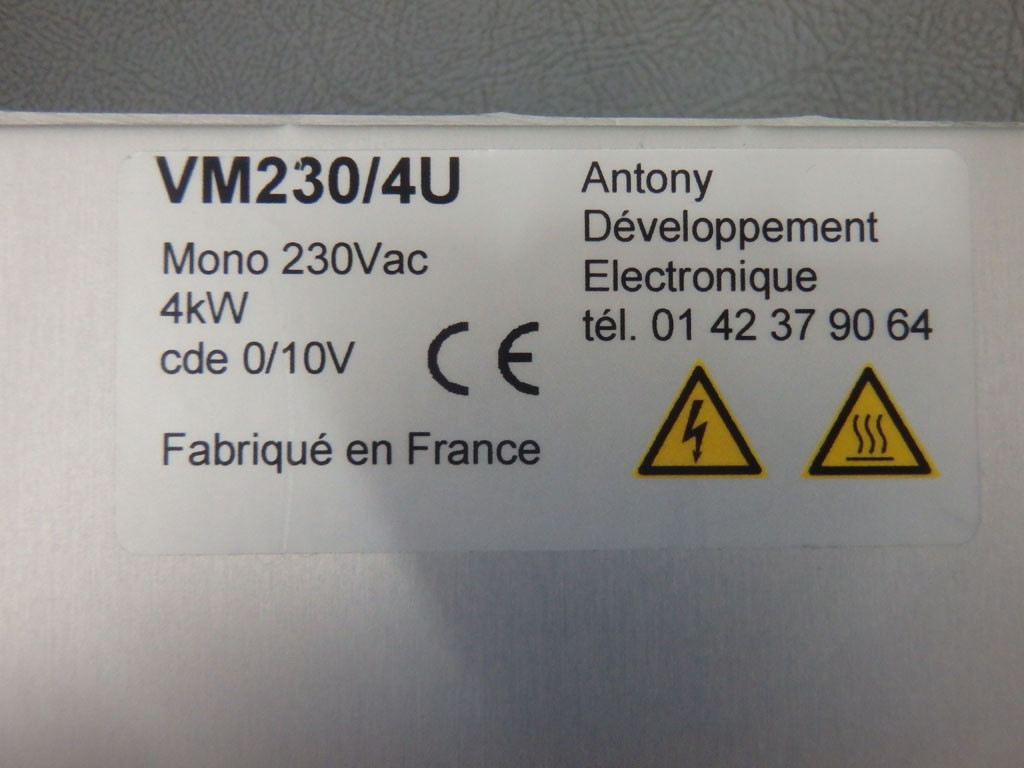 JOHNSON CONTROLS VM230/4U