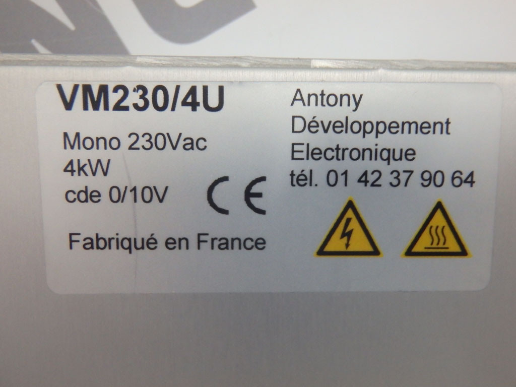 JOHNSON CONTROLS VM230/4U