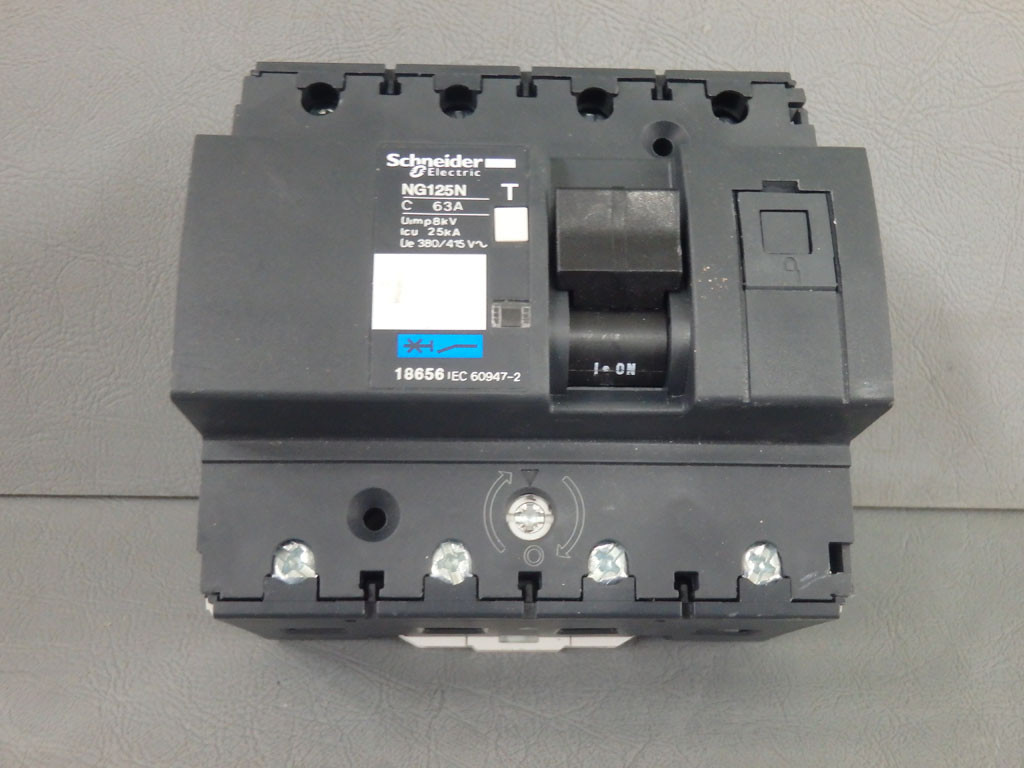 SCHNEIDER  NG125N