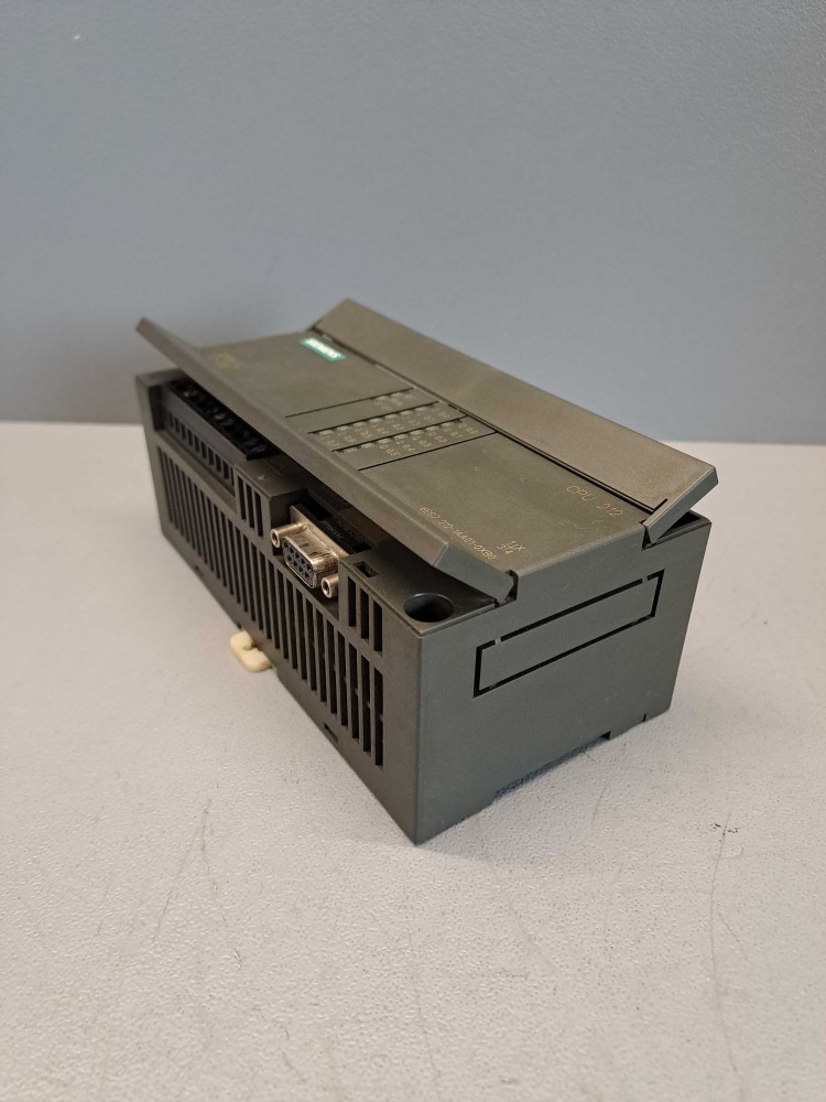 SIEMENS 6ES7212-1AA01-0XB0
