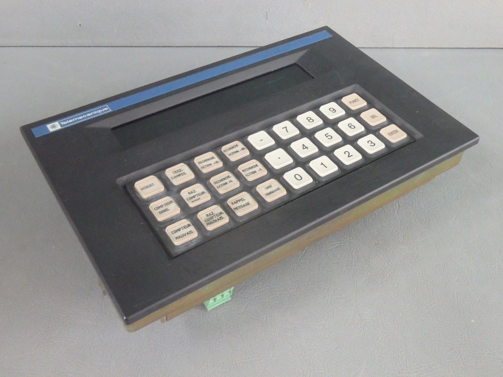 TÉLÉMÉCANIQUE  XBT-A811010