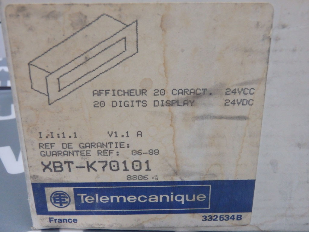 TÉLÉMÉCANIQUE  XBT-K70101