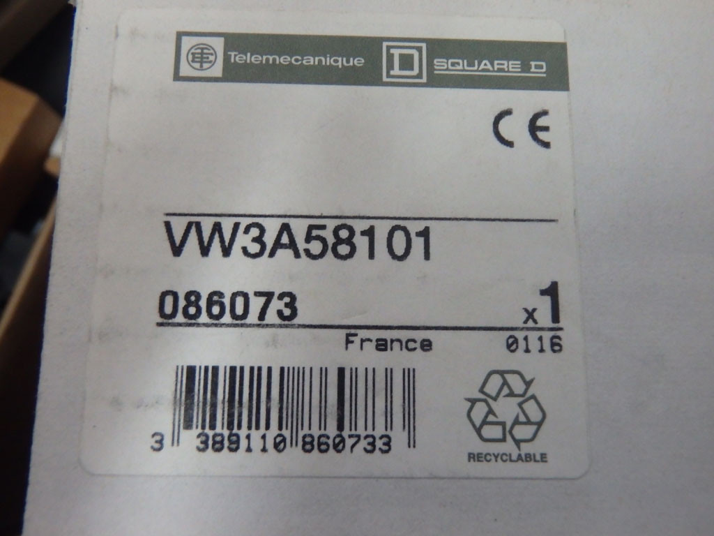 SCHNEIDER  VW3A58101