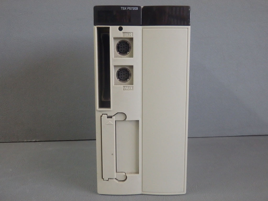 SCHNEIDER  TSXP57203M