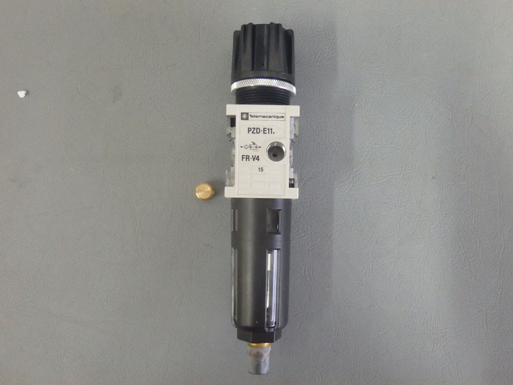 TÉLÉMÉCANIQUE  PZD-E11