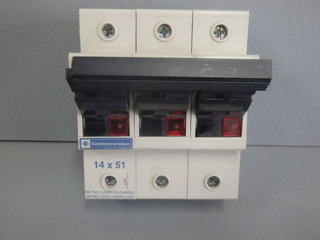 TÉLÉMÉCANIQUE  GK1-EF