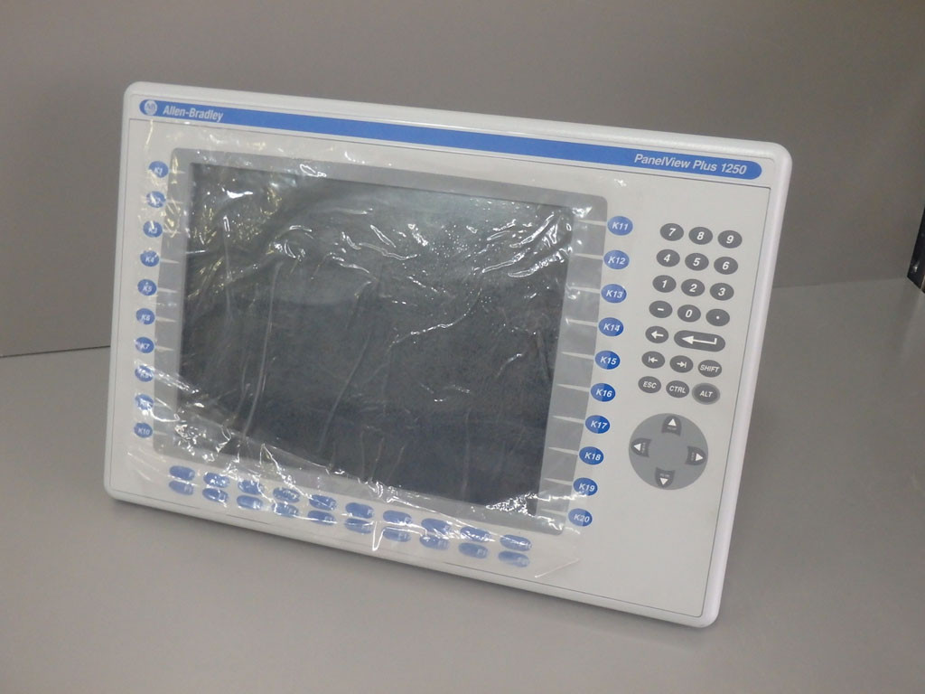 ALLEN-BRADLEY 2711P-K12C15D1