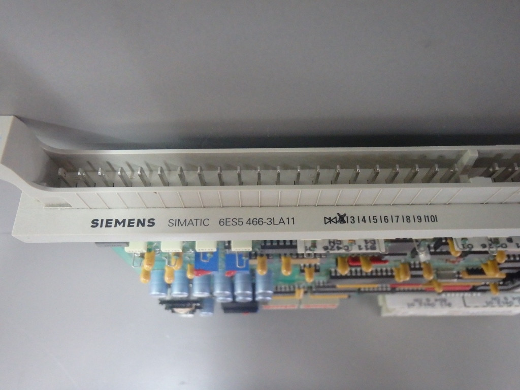 SIEMENS 6ES5466-3LA11