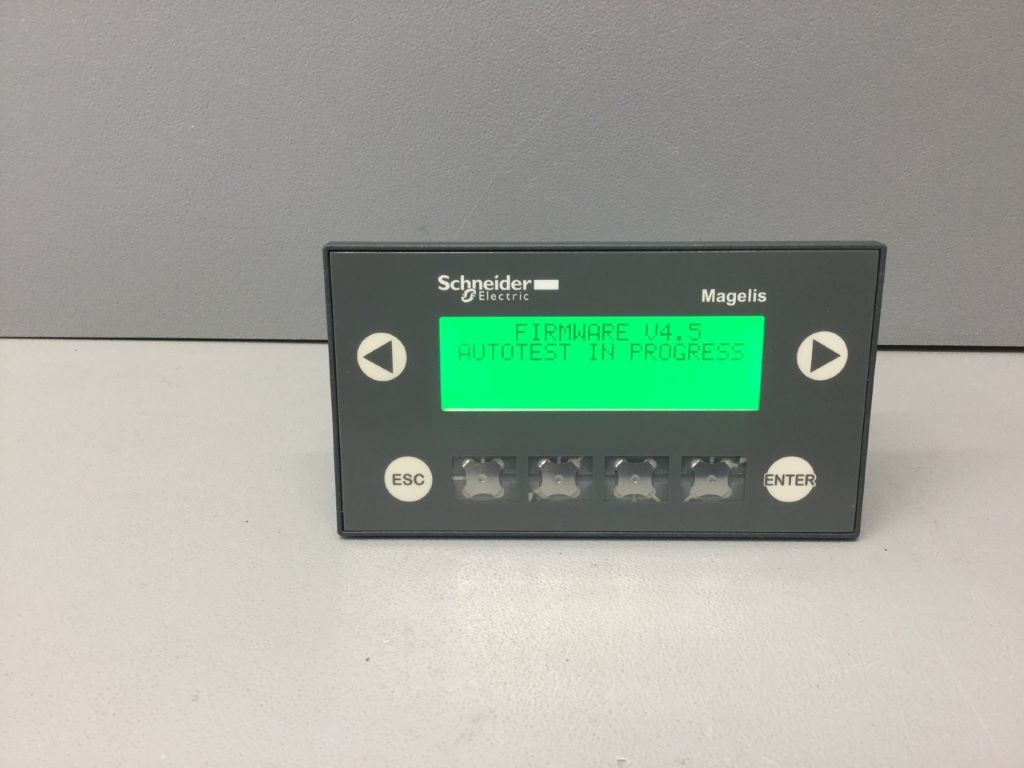 SCHNEIDER  XBT-NU400