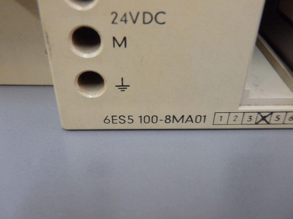 SIEMENS 6ES5100-8MA01