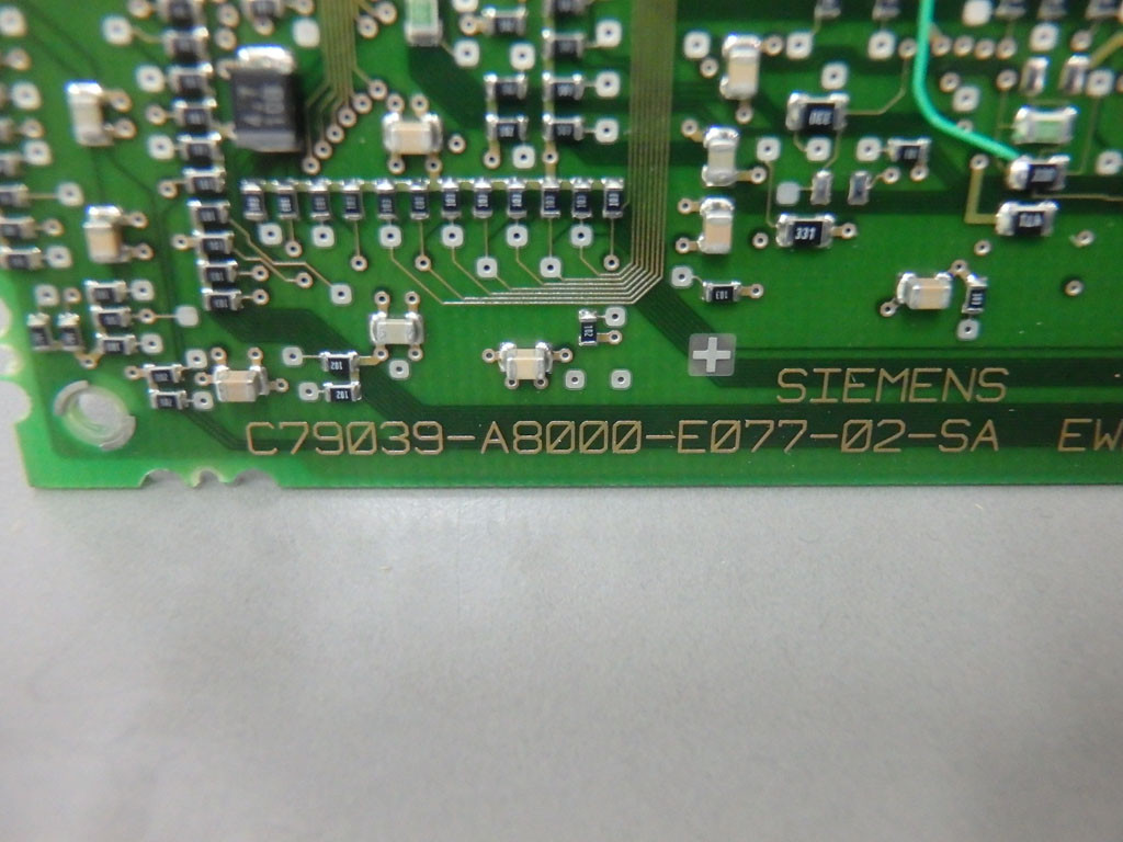 SIEMENS C79039-A8000-E077-02-SA
