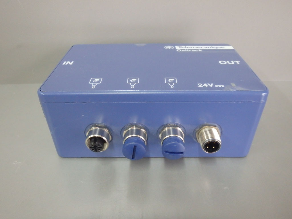 TÉLÉMÉCANIQUE  TCSAMT31FP