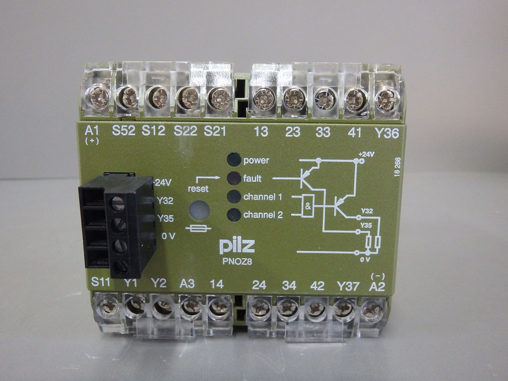 PILZ 474760