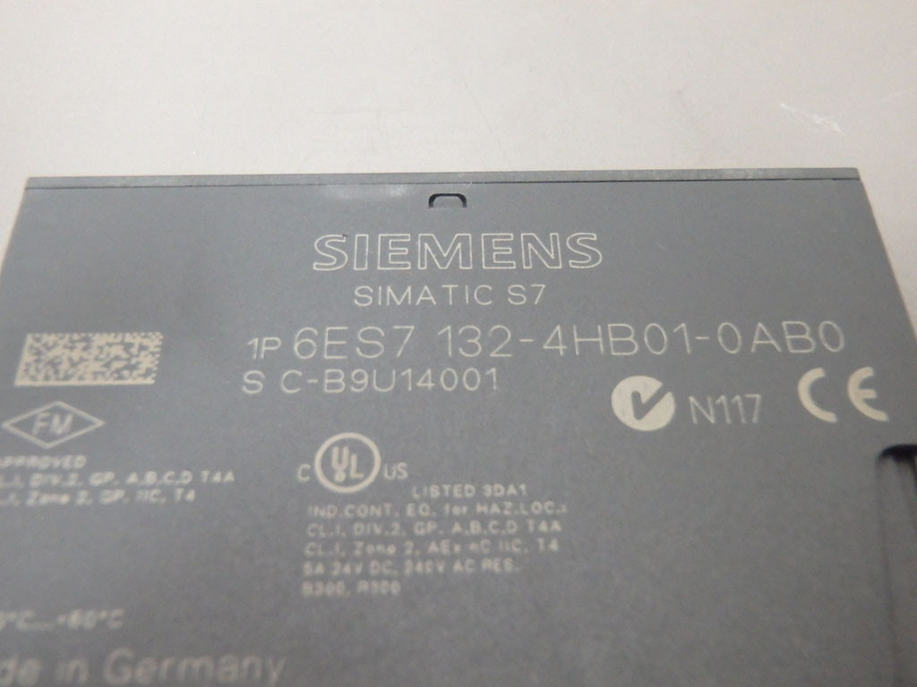 SIEMENS 6ES7132-4HB01-0AB0