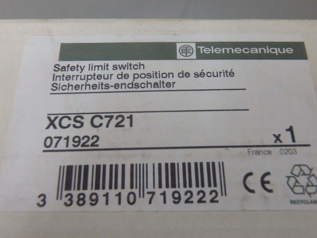 TÉLÉMÉCANIQUE  XCSC721