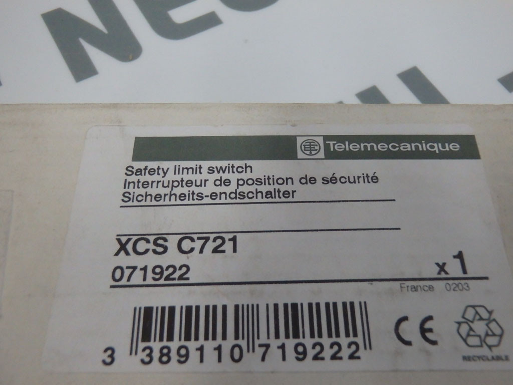 TÉLÉMÉCANIQUE  XCSC721