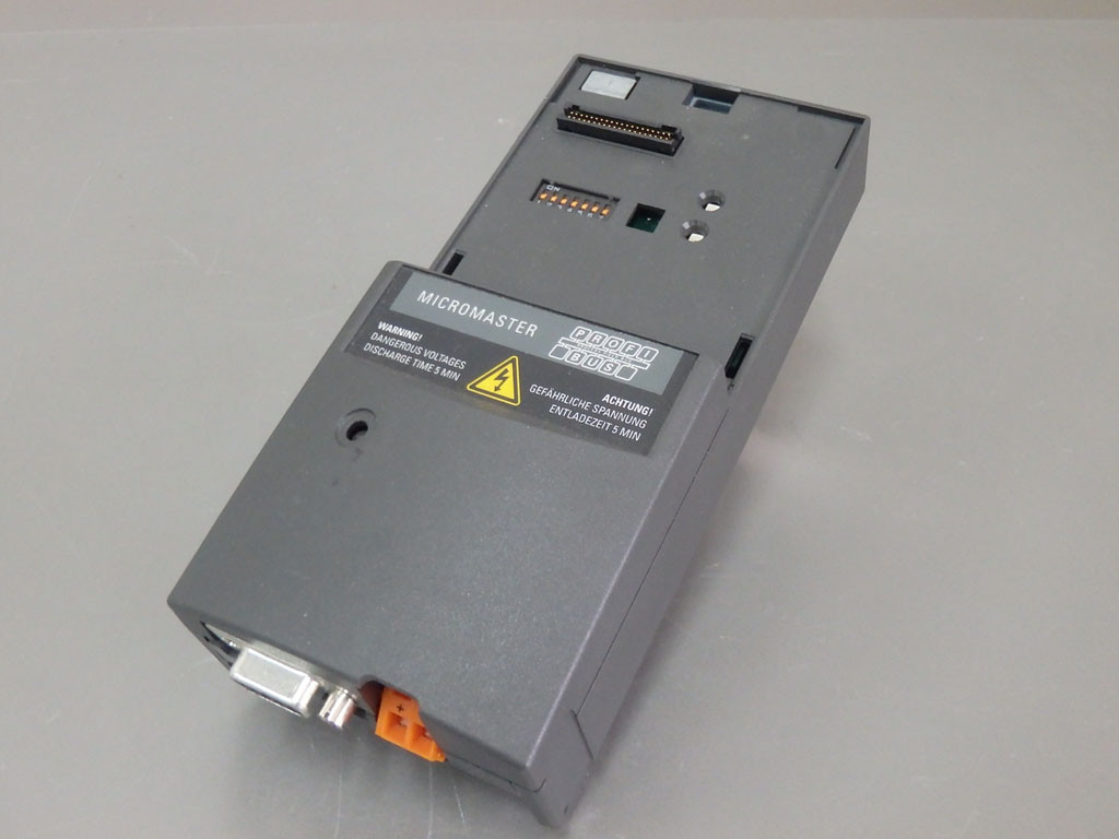 SIEMENS 6SE6400-1PB00-0AA0