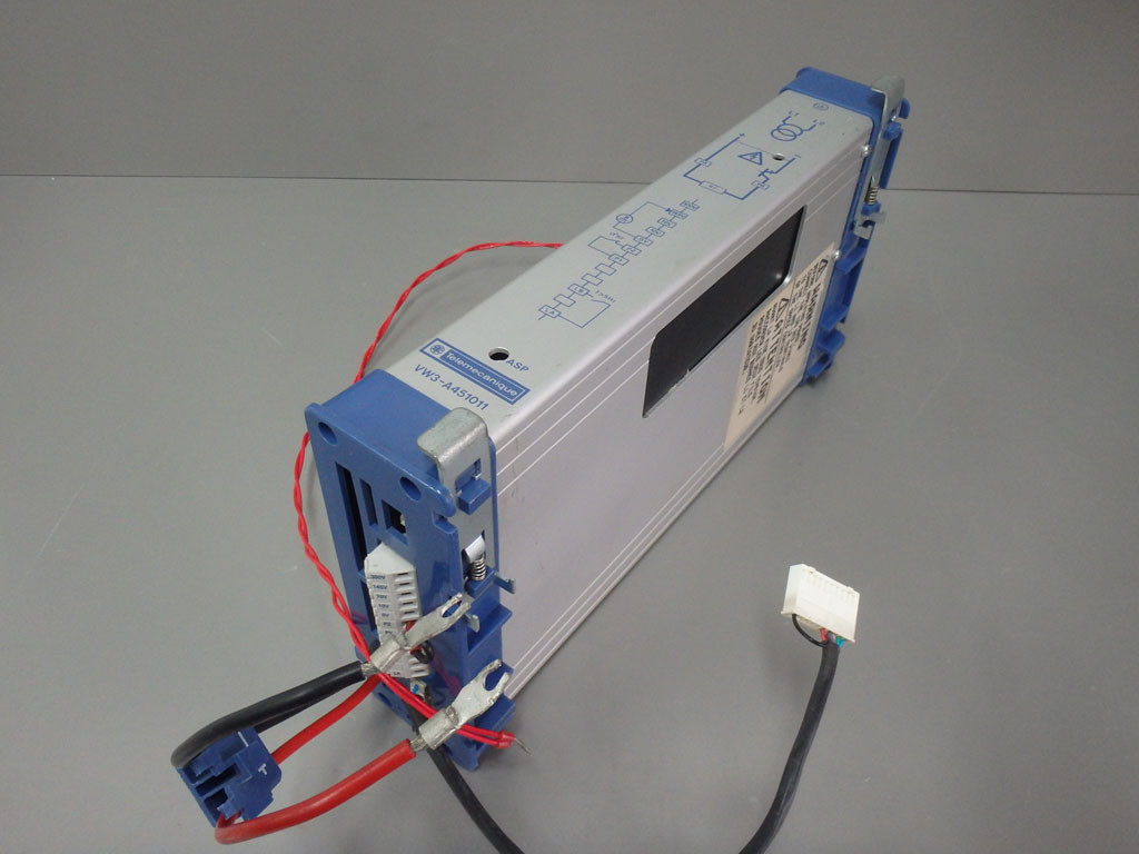 TÉLÉMÉCANIQUE  VW3-A451011