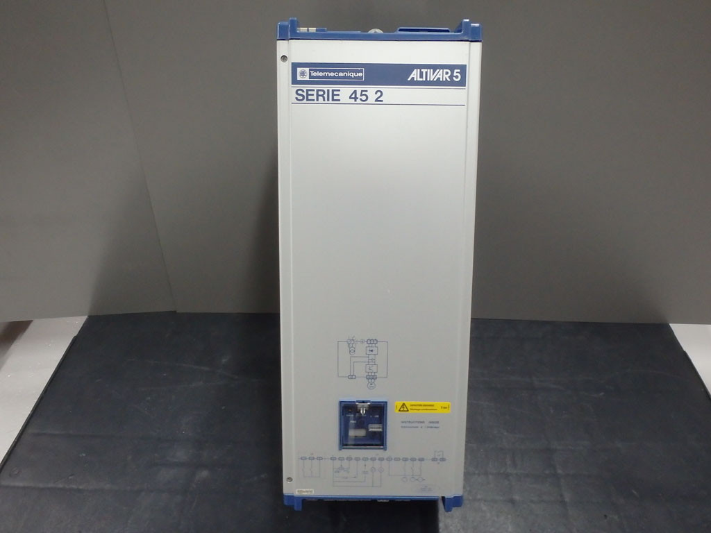 TÉLÉMÉCANIQUE  ATV452D15