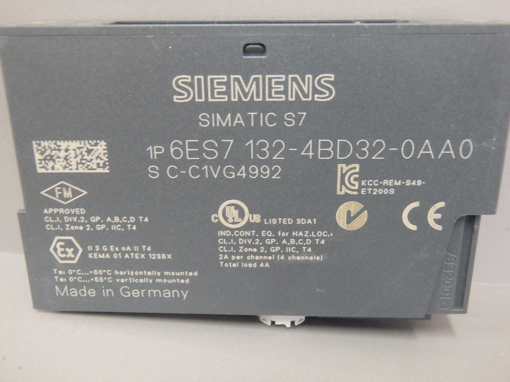 SIEMENS 6ES7132-4BD32-0AA0