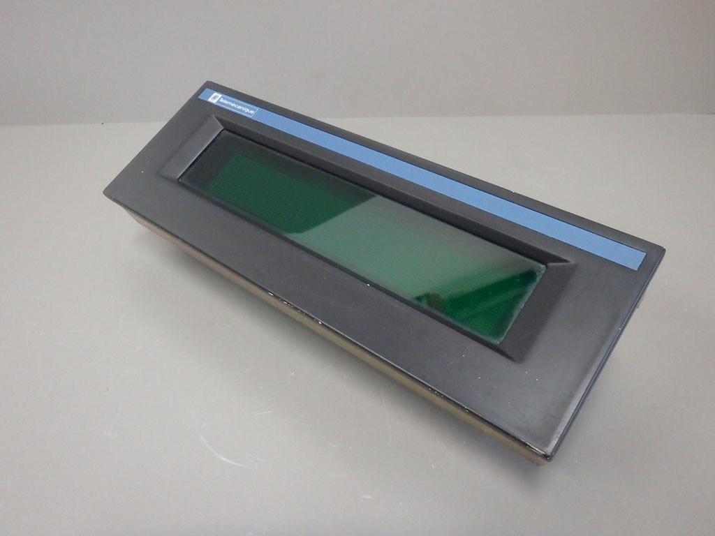 TÉLÉMÉCANIQUE  XBT-M804110