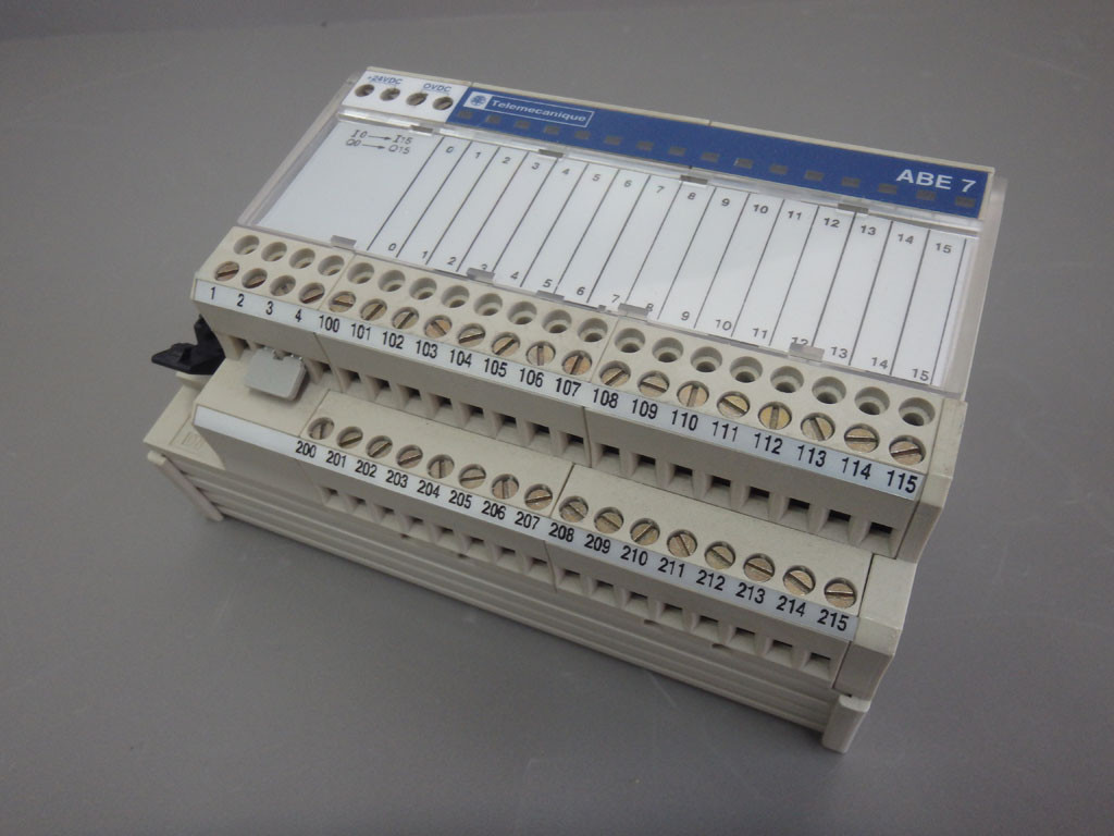 TÉLÉMÉCANIQUE  ABE7-H16R21