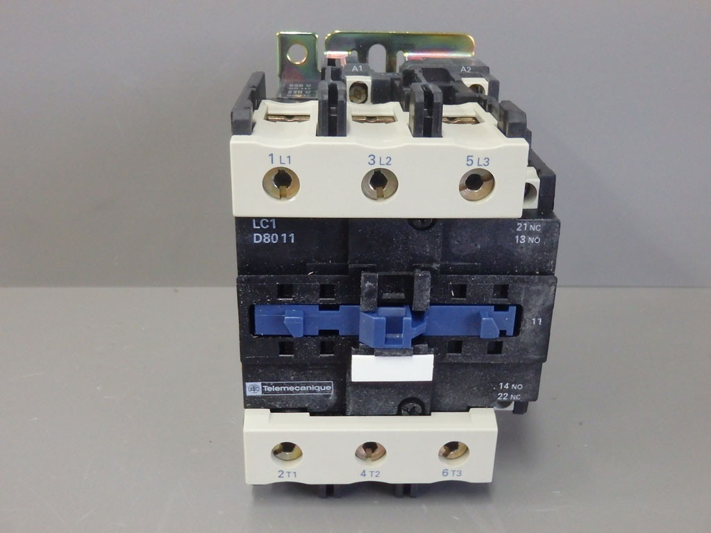 TÉLÉMÉCANIQUE  LC1D8011M7