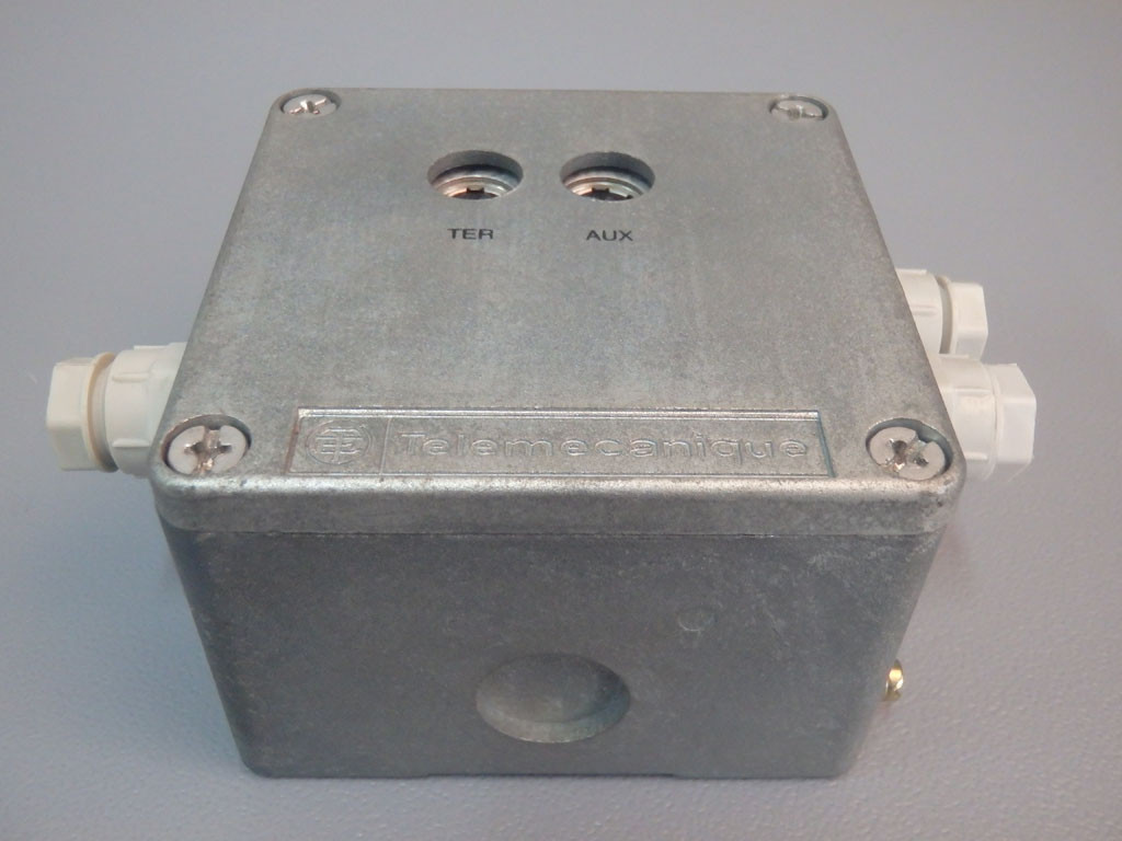 SCHNEIDER  TSXPACC01