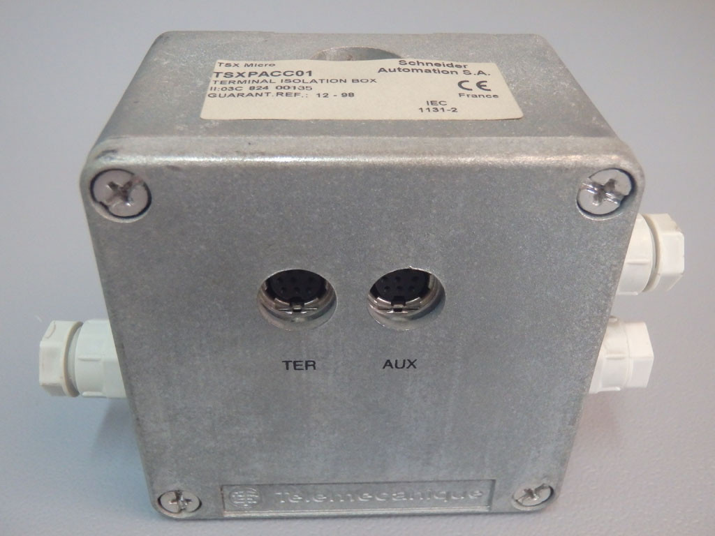 SCHNEIDER  TSXPACC01