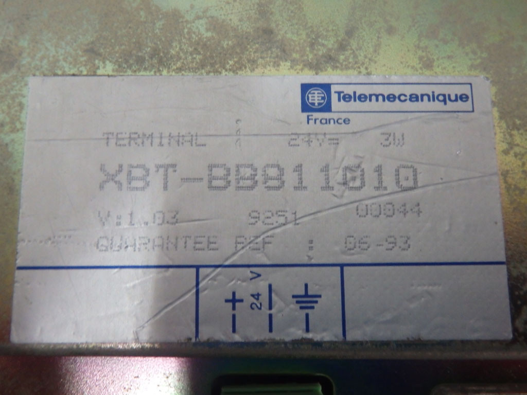 TÉLÉMÉCANIQUE  XBT-BB8-11010