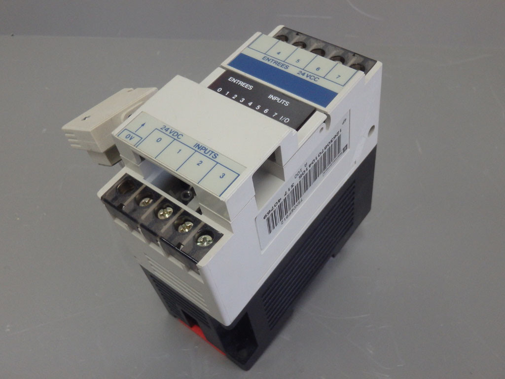 TÉLÉMÉCANIQUE  TSXDEF812